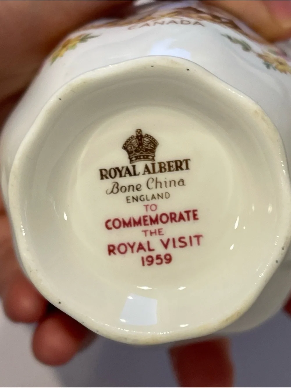 Royal Albert England Commemorative Royal Visit 1959 Canada Cup & Saucer Set